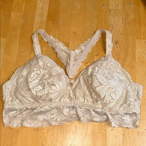 Aerie Cream Floral Lace Bralette
